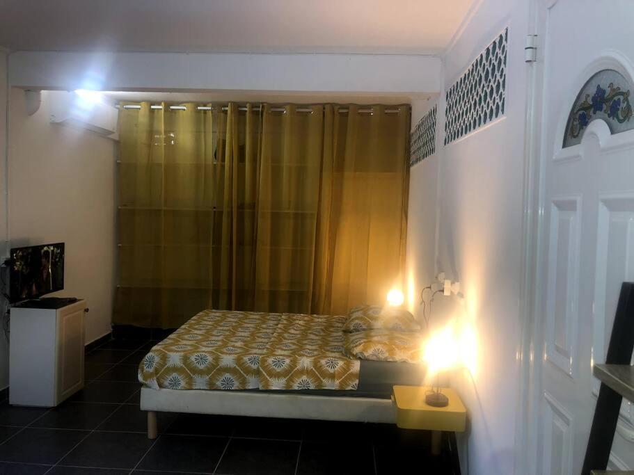 Studio Cosy Avec Piscine Saint-Joseph Екстериор снимка